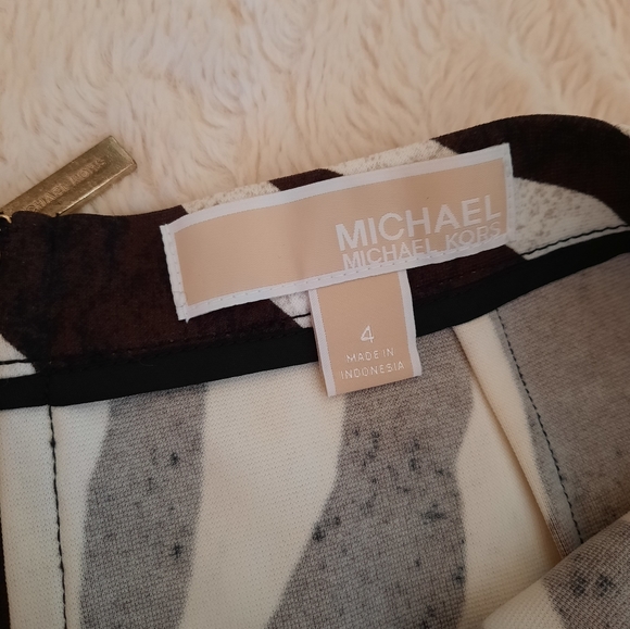🔥🔥🔥SALE🔥🔥🔥NWOT Michael Kors Zebra Top & Skirt Set - Picture 5 of 10